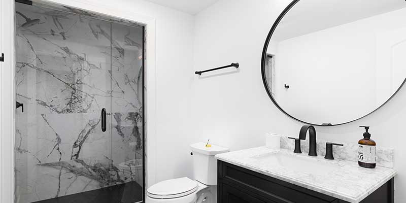 Smart Small Bathroom Remodeling Ideas That Maximize Space